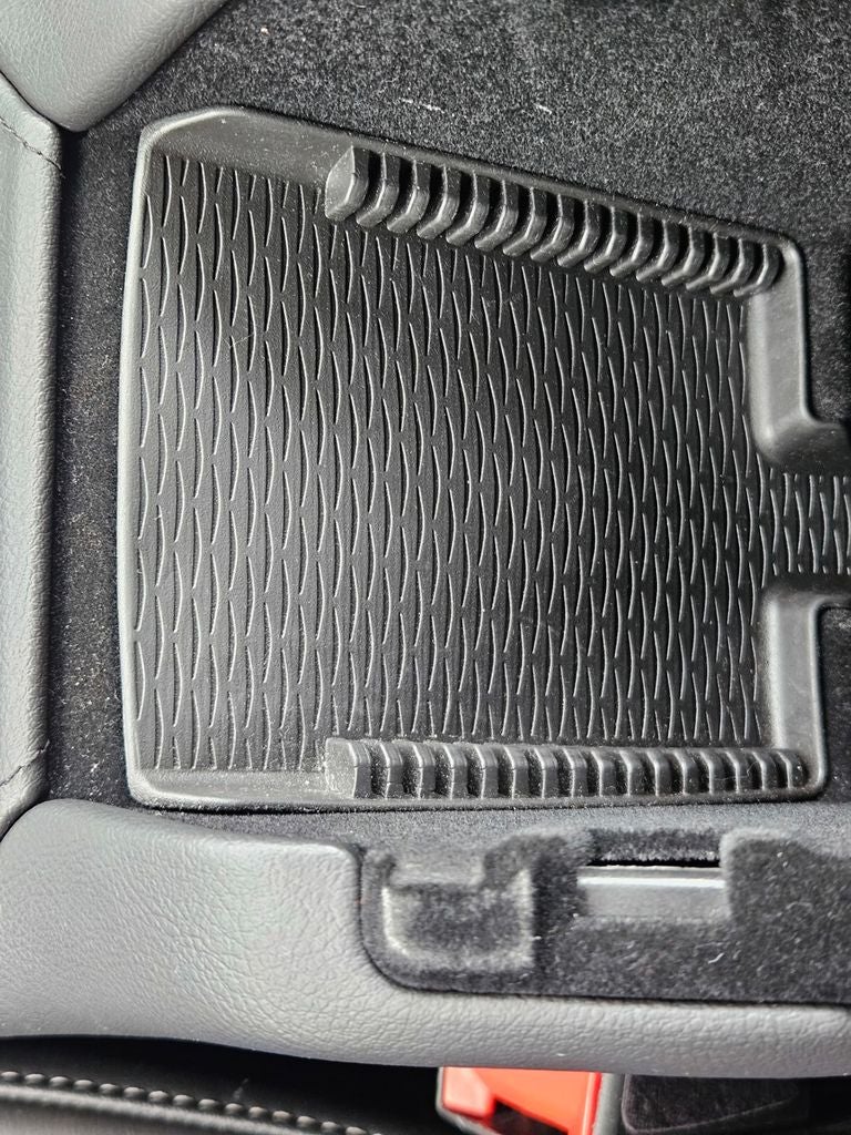 2023 Cadillac XT4 AWD Premium Luxury