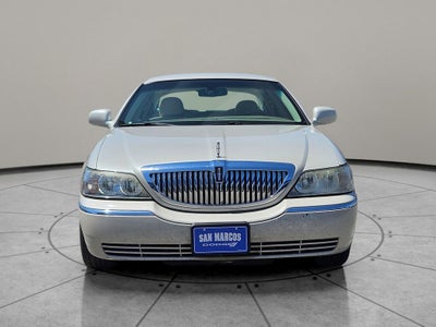 2006 Lincoln Town Car Signature Limited