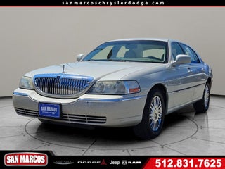 2006 Lincoln Town Car Signature Limited
