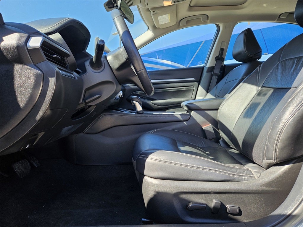 2023 Nissan Altima SL FWD