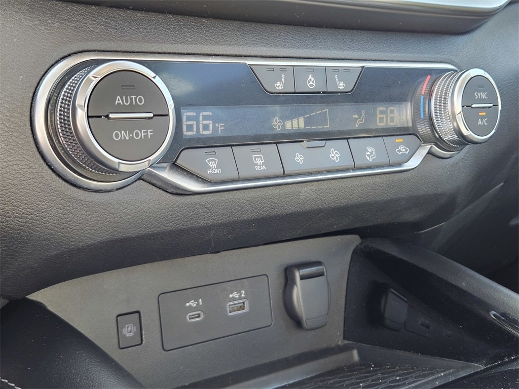 2023 Nissan Altima SL FWD