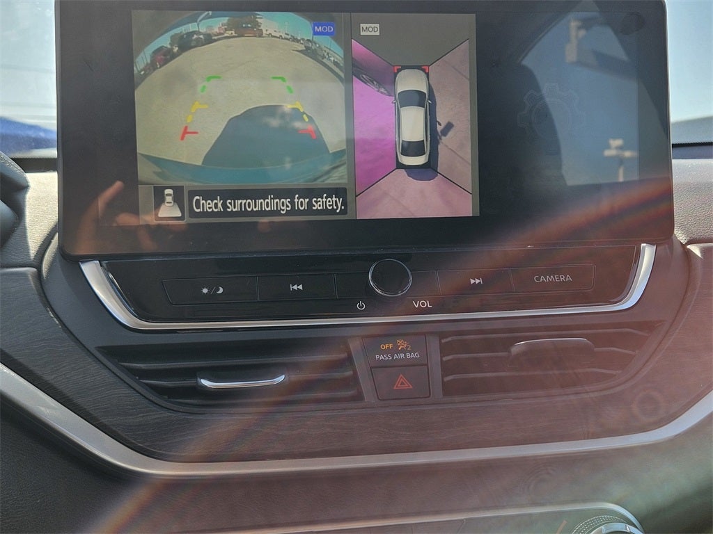 2023 Nissan Altima SL FWD