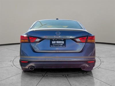 2023 Nissan Altima SL FWD