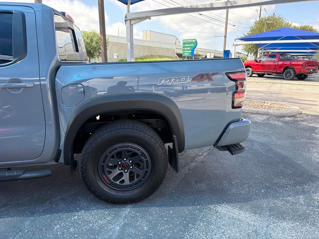 2025 Nissan Frontier Crew Cab PRO-4X 4x4