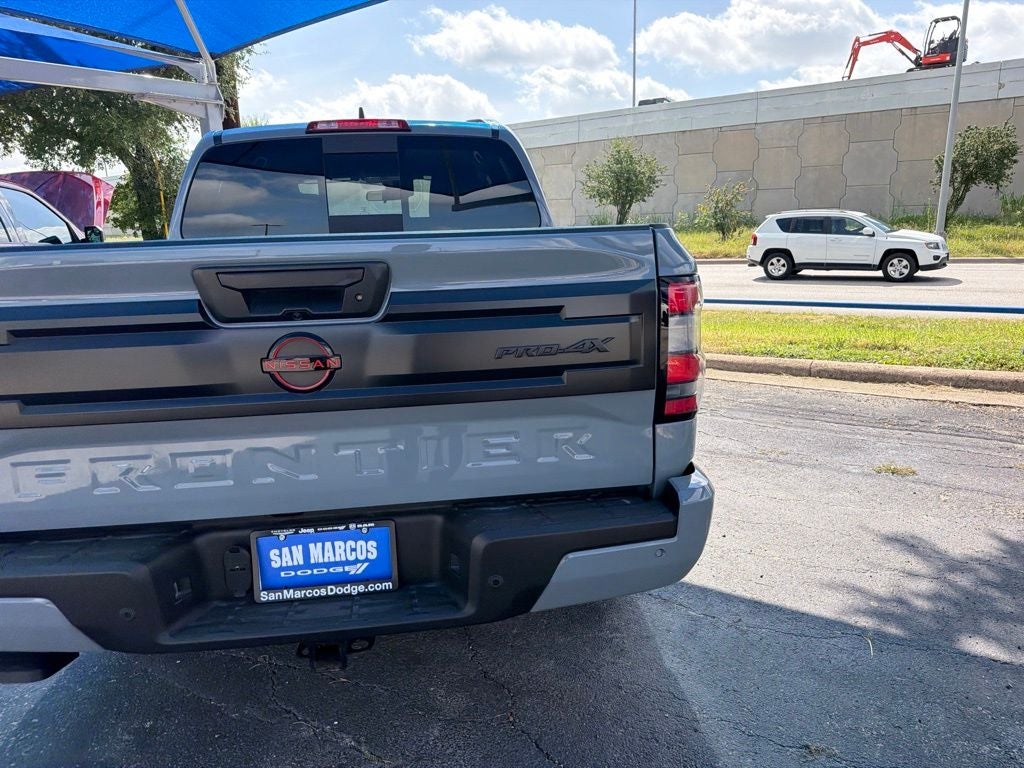 2025 Nissan Frontier Crew Cab PRO-4X 4x4