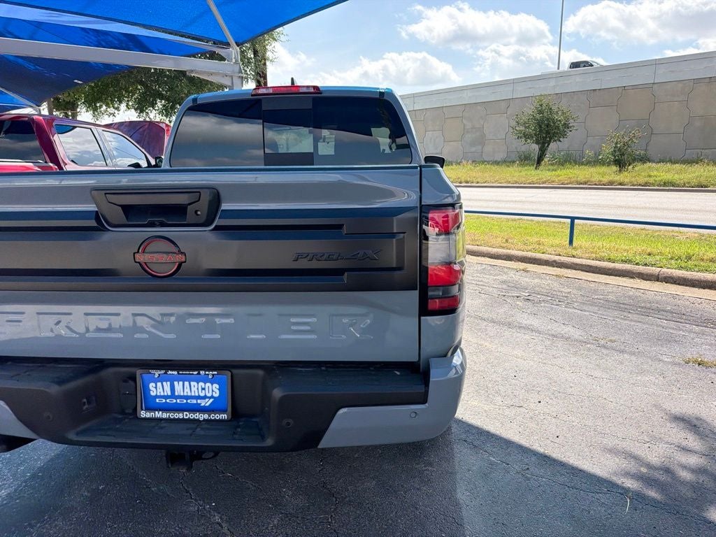 2025 Nissan Frontier Crew Cab PRO-4X 4x4