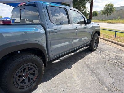 2025 Nissan Frontier Crew Cab PRO-4X 4x4