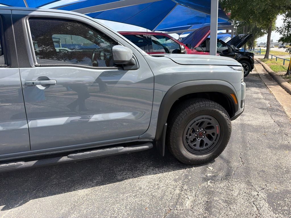 2025 Nissan Frontier Crew Cab PRO-4X 4x4