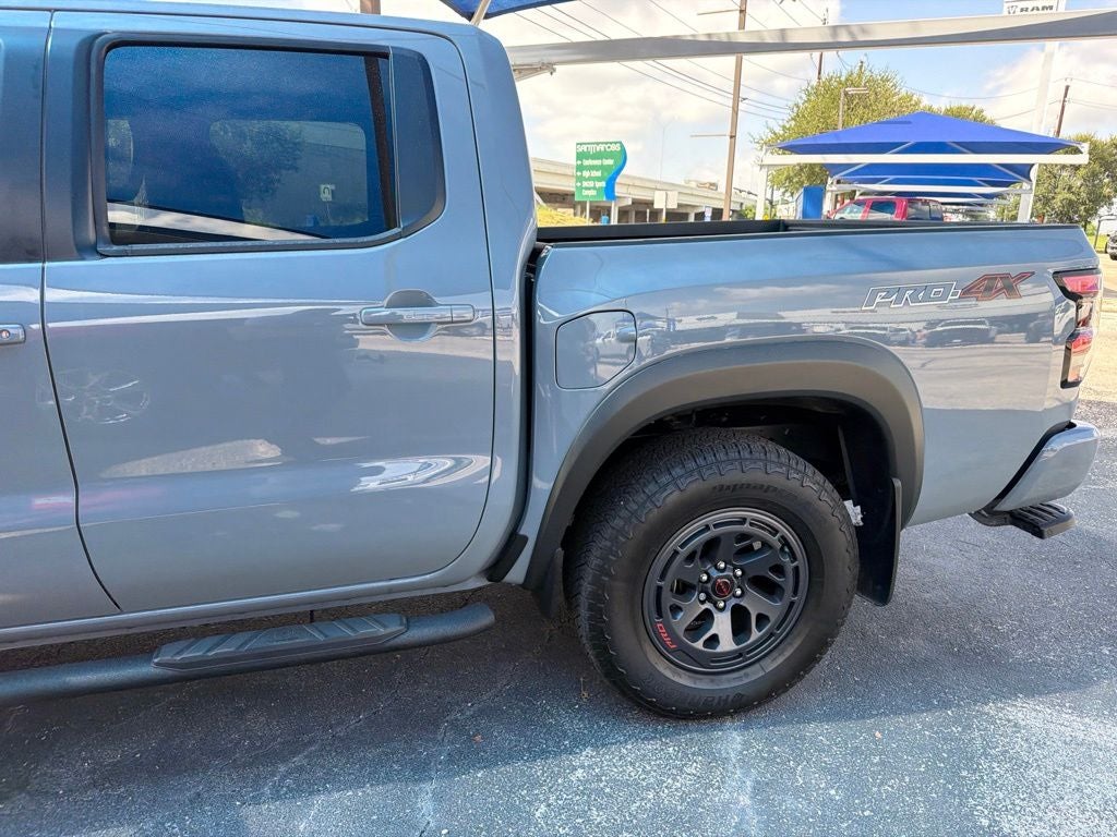 2025 Nissan Frontier Crew Cab PRO-4X 4x4