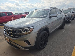 2022 Volkswagen Atlas Cross Sport 2.0T SE w/Technology