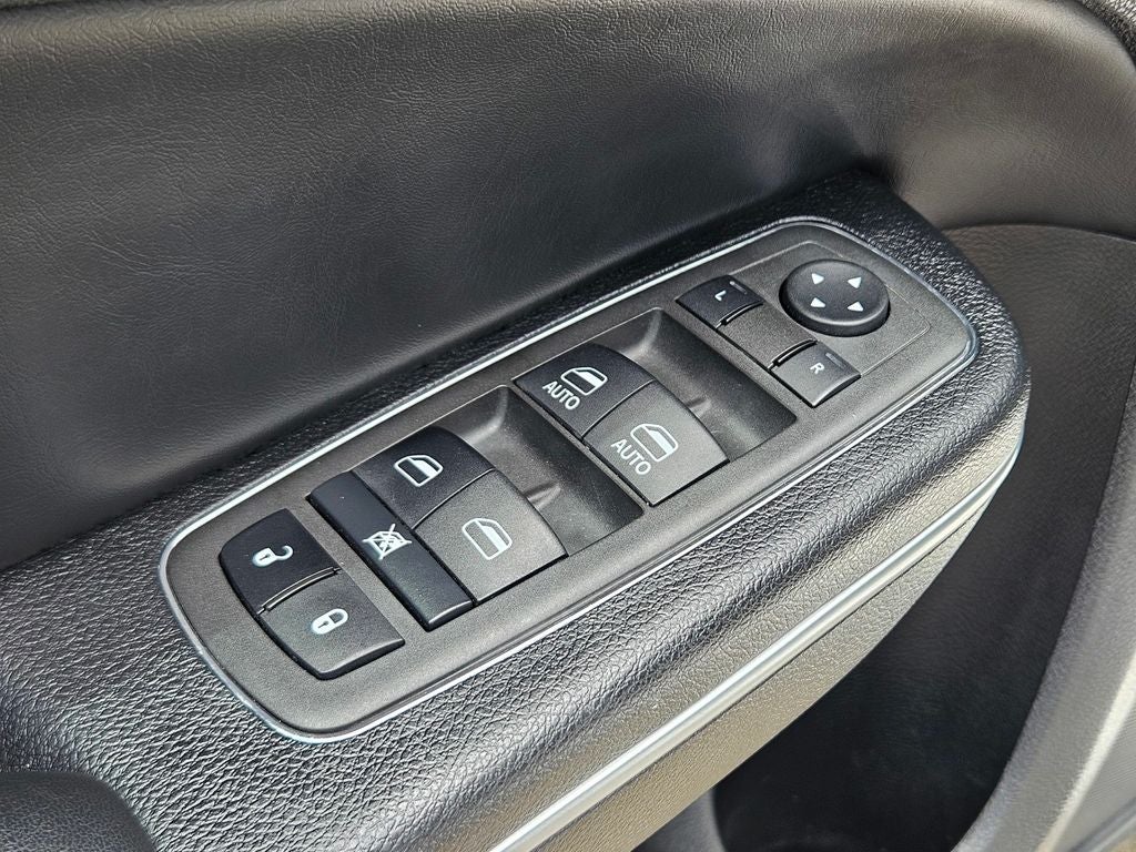 2022 Chrysler 300 Touring