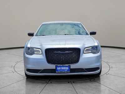 2022 Chrysler 300 Touring