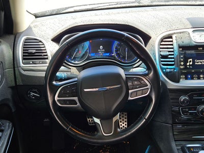 2022 Chrysler 300 Touring