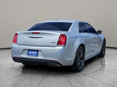 2022 Chrysler 300 Touring