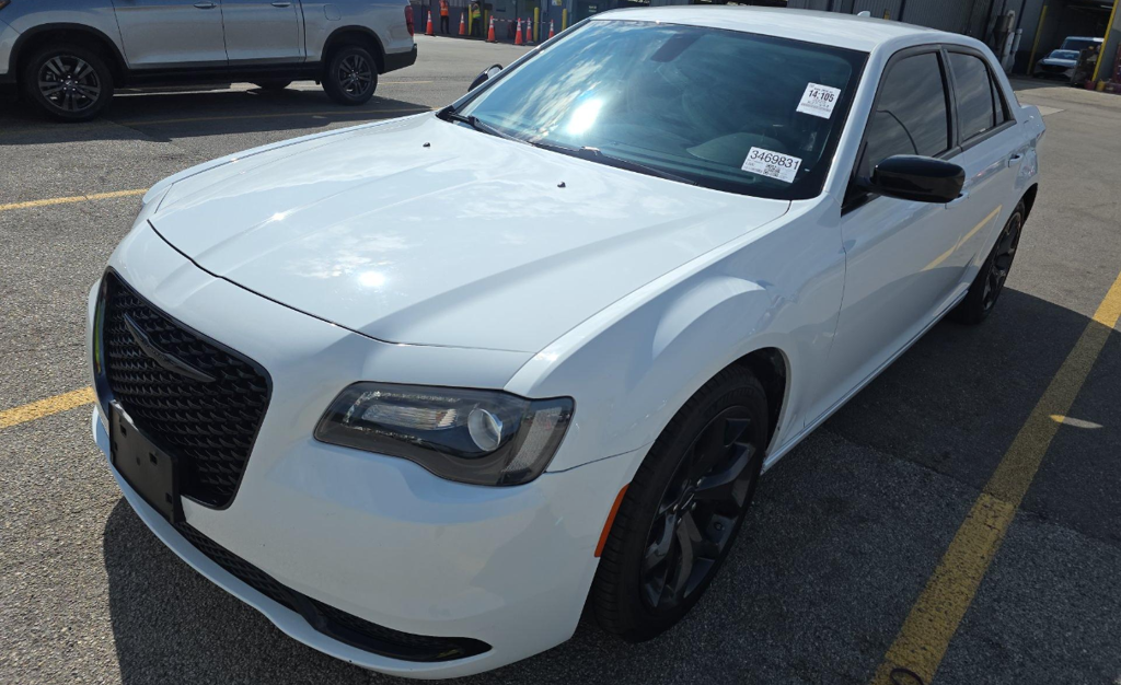 2023 Chrysler 300 Touring