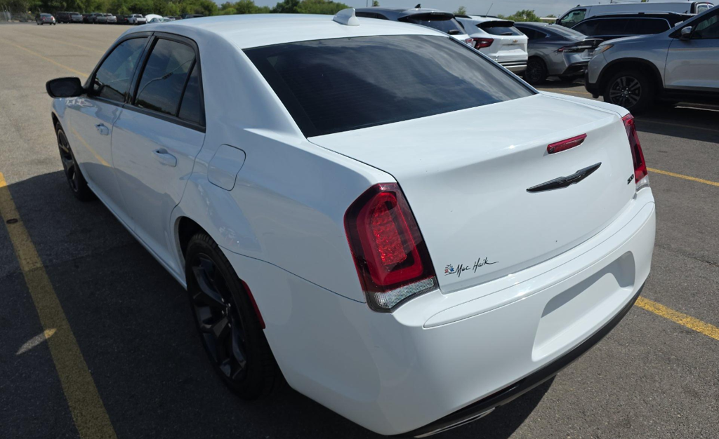 2023 Chrysler 300 Touring