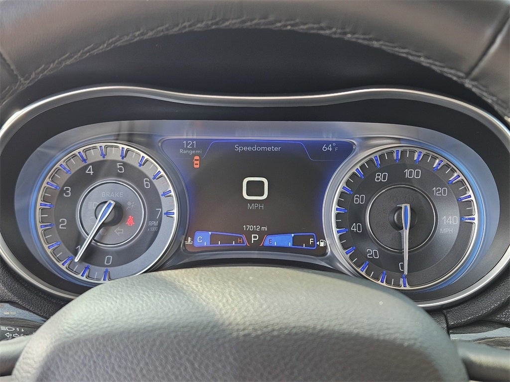 2022 Chrysler 300 Touring L