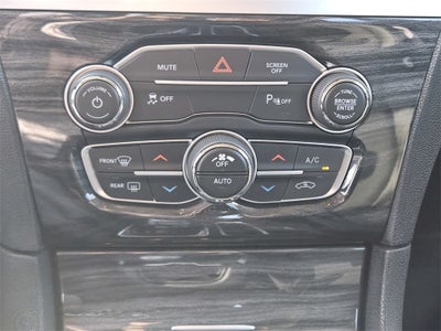 2022 Chrysler 300 Touring L