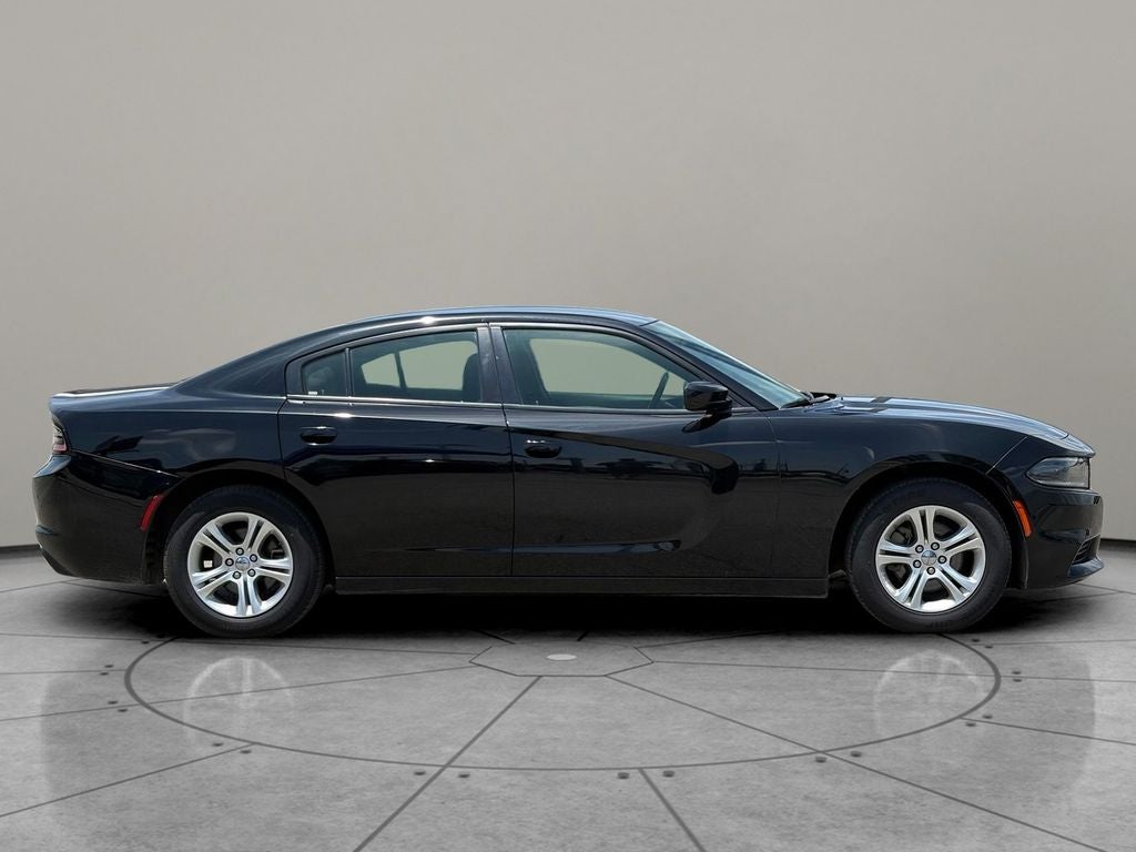 2022 Dodge Charger SXT RWD