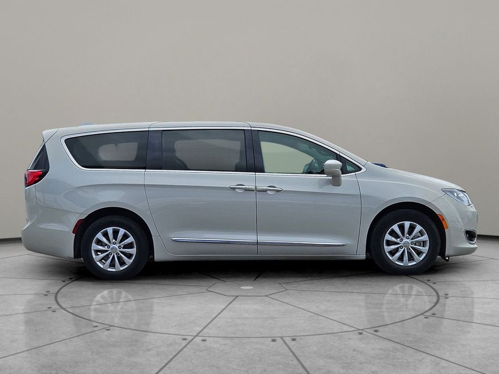 2019 Chrysler Pacifica Touring Plus