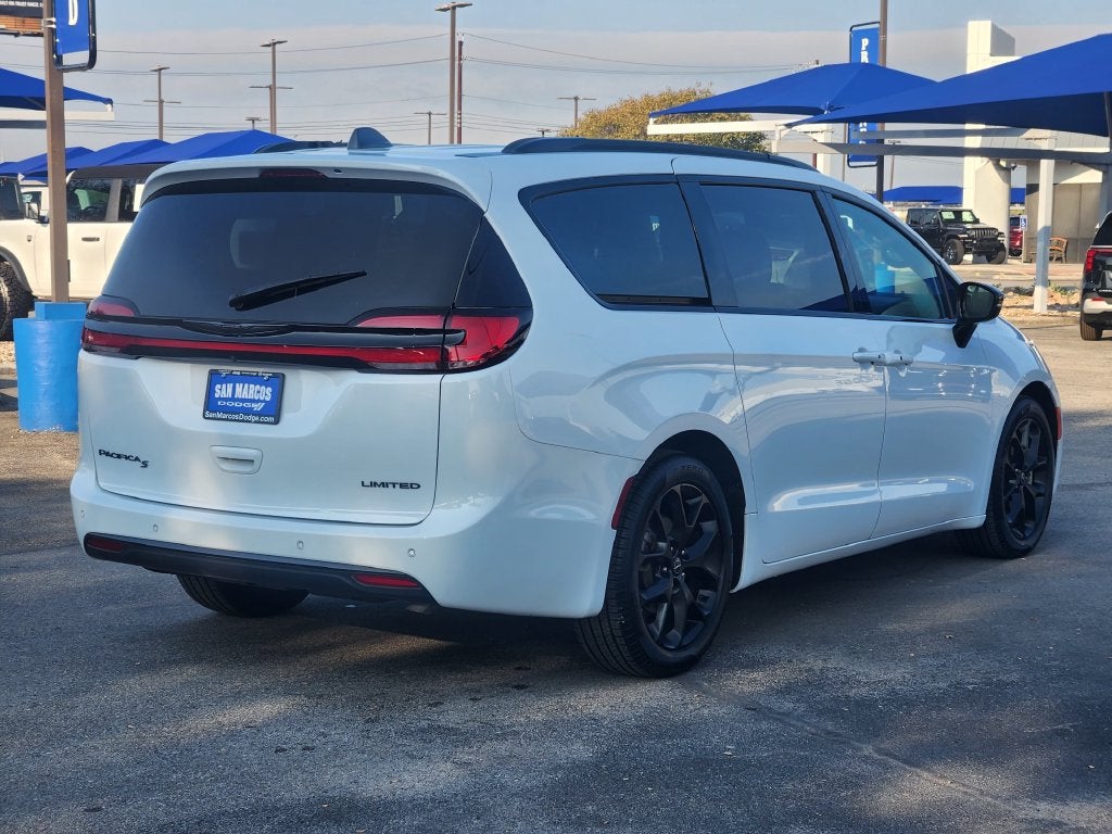 2025 Chrysler Pacifica Limited