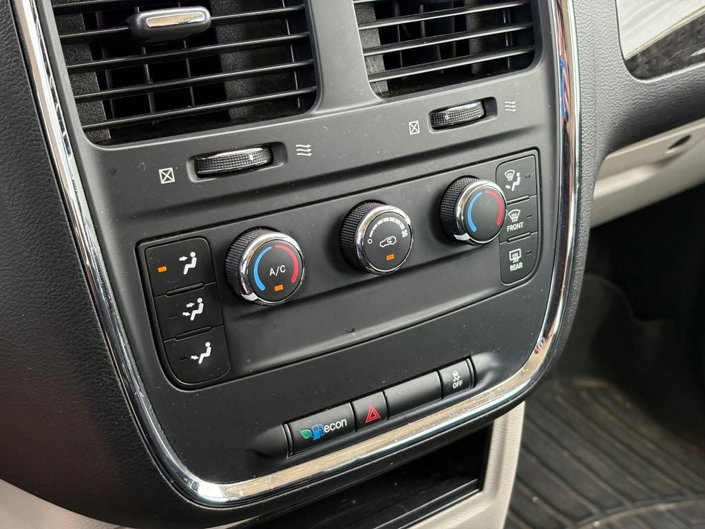 2016 Dodge Grand Caravan American Value Pkg