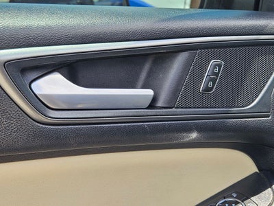 2020 Ford Edge SE