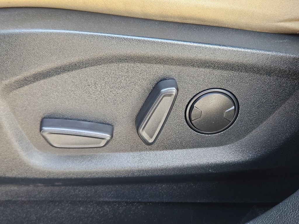 2020 Ford Edge SE
