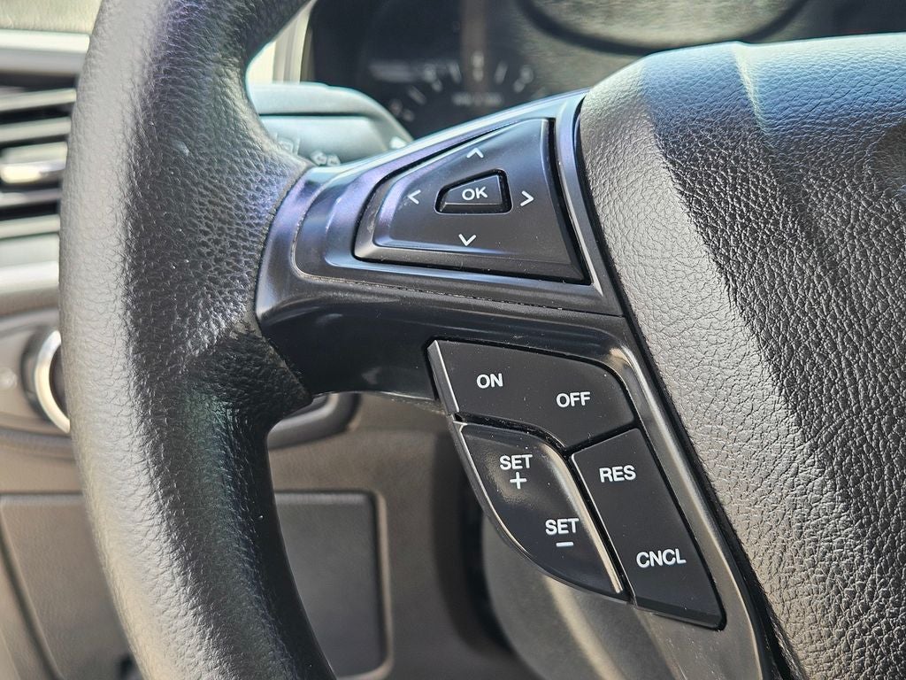2020 Ford Edge SE