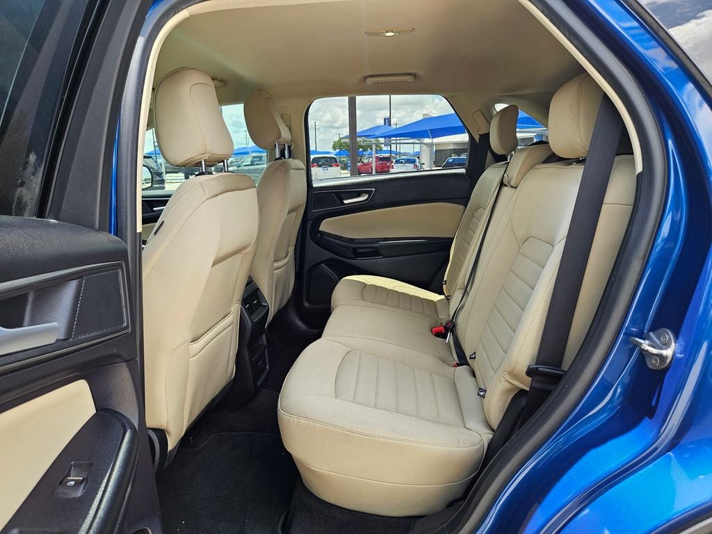 2020 Ford Edge SE