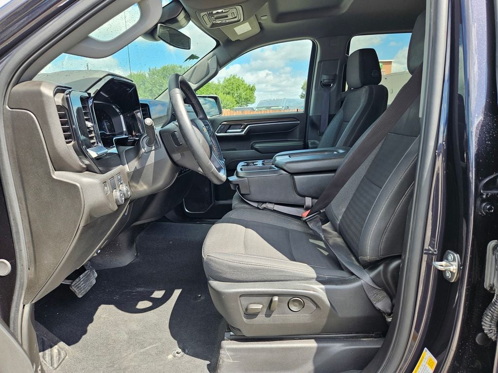2024 Chevrolet Silverado 1500 2WD Crew Cab Short Bed LT