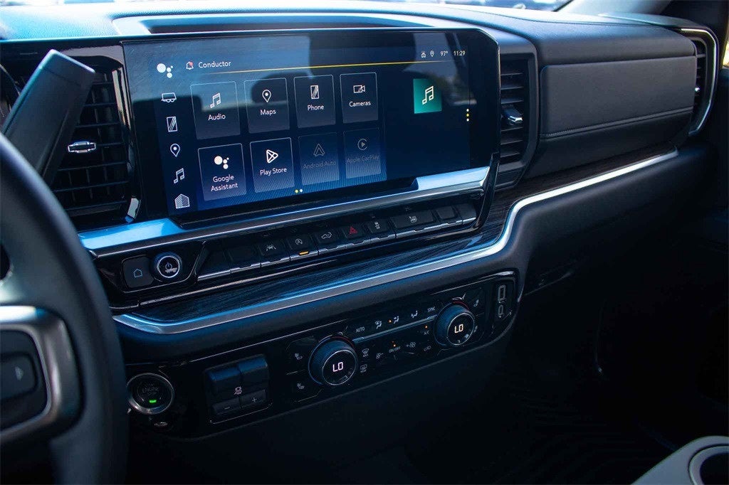 2024 Chevrolet Silverado 1500 2WD Crew Cab Short Bed LT