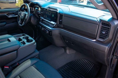 2024 Chevrolet Silverado 1500 2WD Crew Cab Short Bed LT