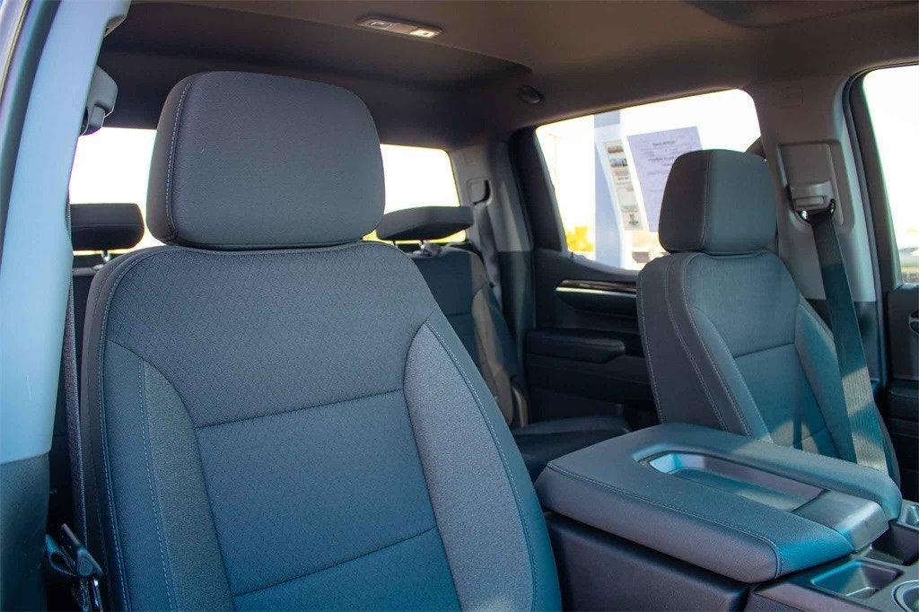 2024 Chevrolet Silverado 1500 2WD Crew Cab Short Bed LT