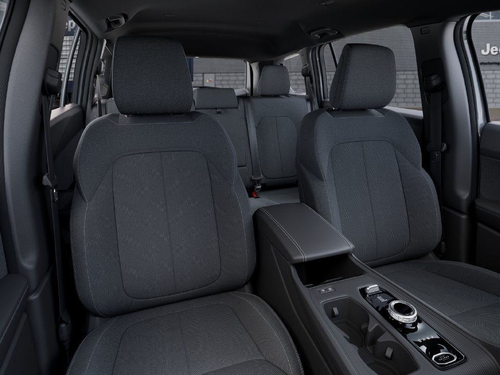 2027 Jeep Cherokee CHEROKEE LAREDO 4X4