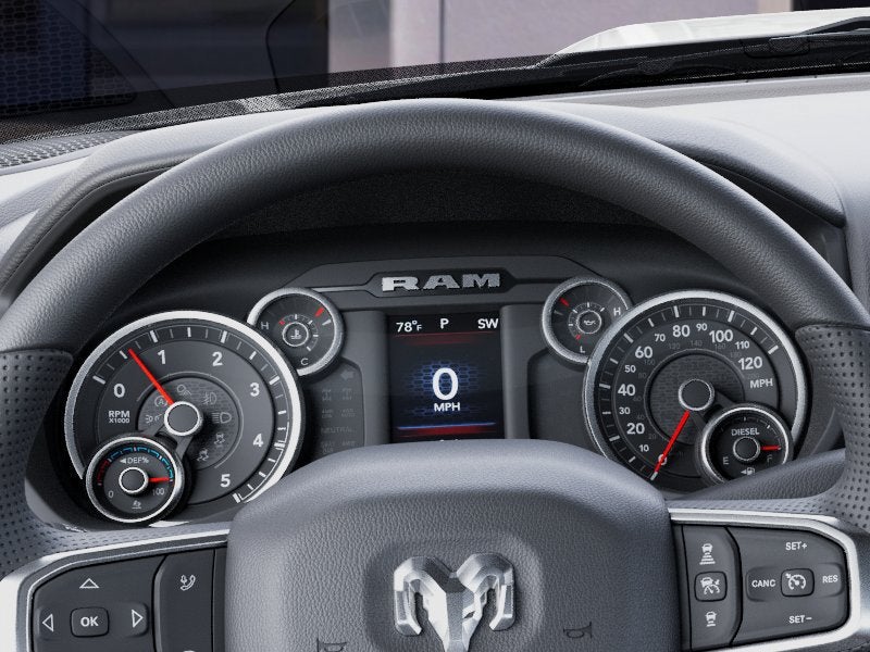 2027 RAM 2500 RAM 2500 TRADESMAN CREW CAB 4X4 6'4' BOX