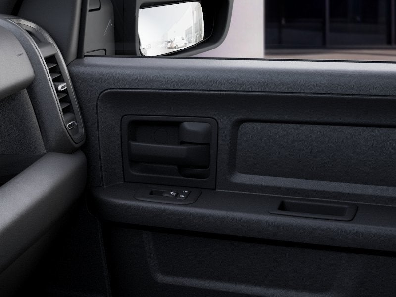2027 RAM 2500 RAM 2500 TRADESMAN CREW CAB 4X4 6'4' BOX