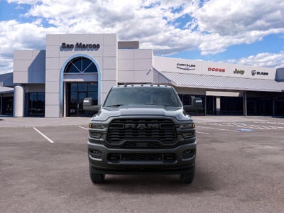 2027 RAM 2500 RAM 2500 TRADESMAN CREW CAB 4X4 6'4' BOX