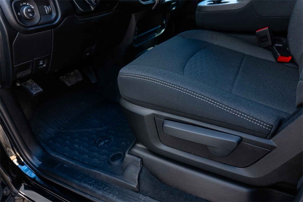 2026 RAM Ram 2500 RAM 2500 WARLOCK CREW CAB 4X4 6'4' BOX