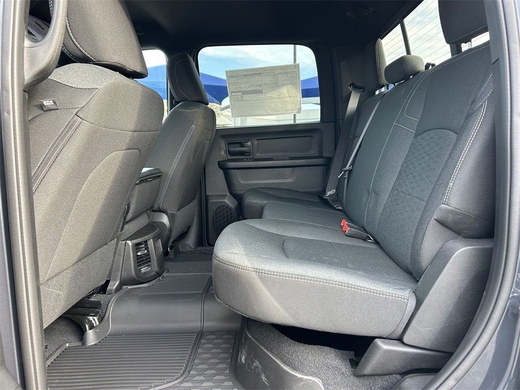 2026 RAM Ram 2500 RAM 2500 WARLOCK CREW CAB 4X4 6'4' BOX