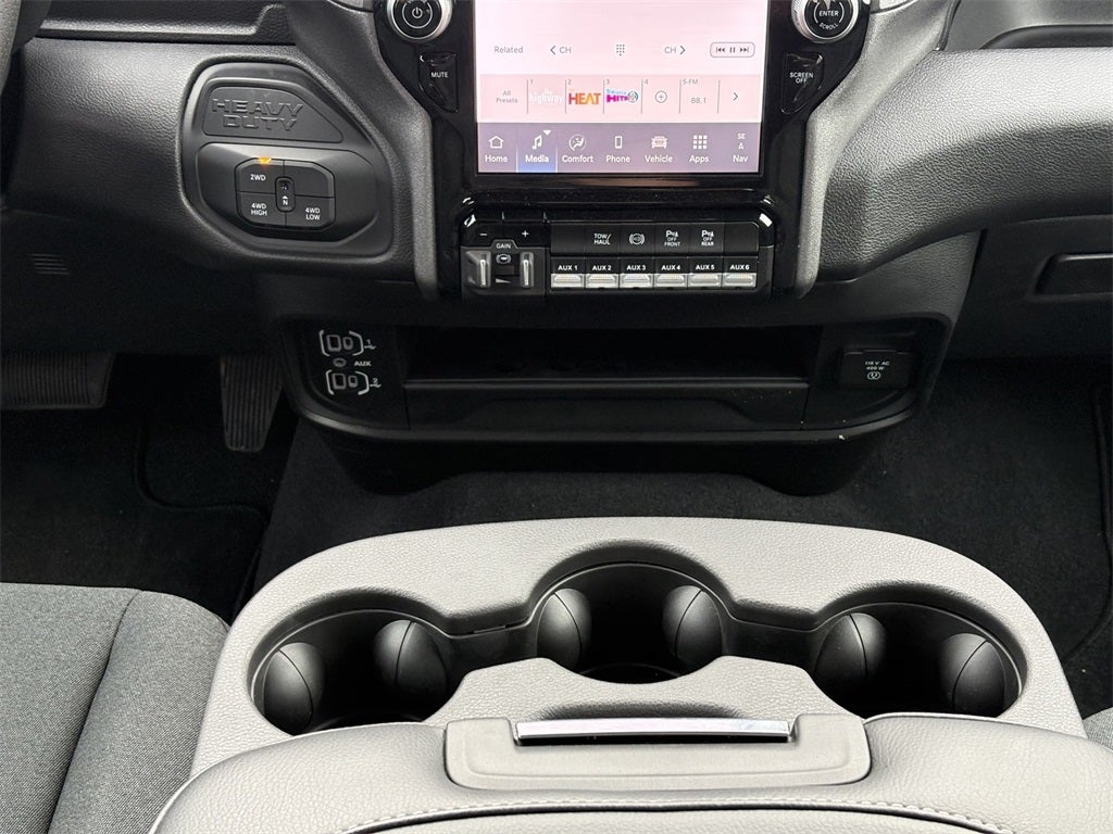 2025 RAM Ram 2500 RAM 2500 TRADESMAN CREW CAB 4X4 6'4' BOX