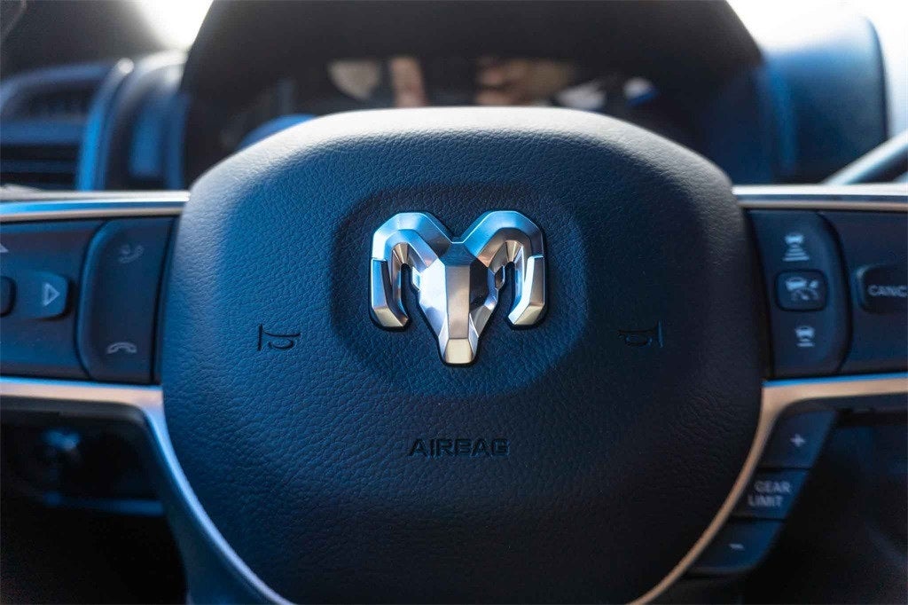 2026 RAM Ram 2500 RAM 2500 WARLOCK CREW CAB 4X4 6'4' BOX