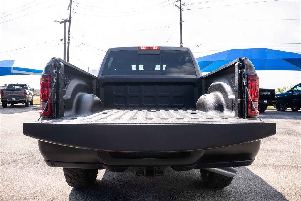 2026 RAM Ram 2500 RAM 2500 WARLOCK CREW CAB 4X4 6'4' BOX