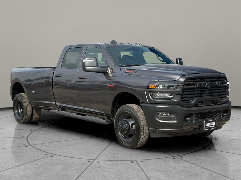2026 RAM Ram 3500 RAM 3500 TRADESMAN CREW CAB 4X4 8' BOX