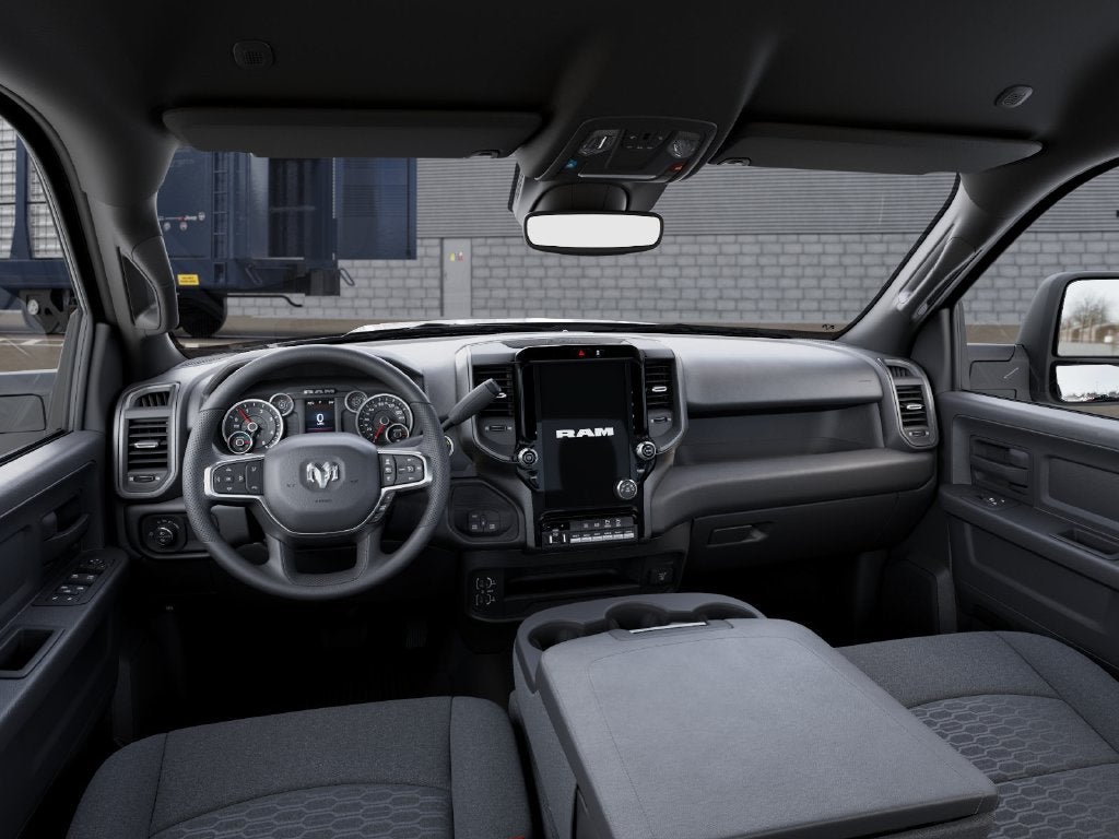 2027 RAM 3500 RAM 3500 TRADESMAN CREW CAB 4X4 8' BOX