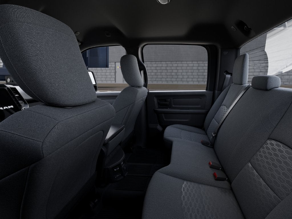 2027 RAM 3500 RAM 3500 TRADESMAN CREW CAB 4X4 8' BOX