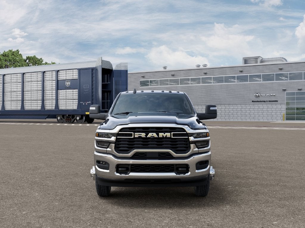 2027 RAM 3500 RAM 3500 TRADESMAN CREW CAB 4X4 8' BOX