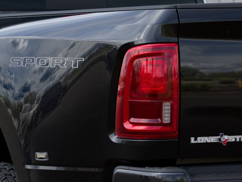 2027 RAM 3500 RAM 3500 LONE STAR CREW CAB 4X4 8' BOX