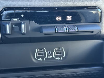 2024 RAM 3500 Lone Star Crew Cab 4x4 8' Box