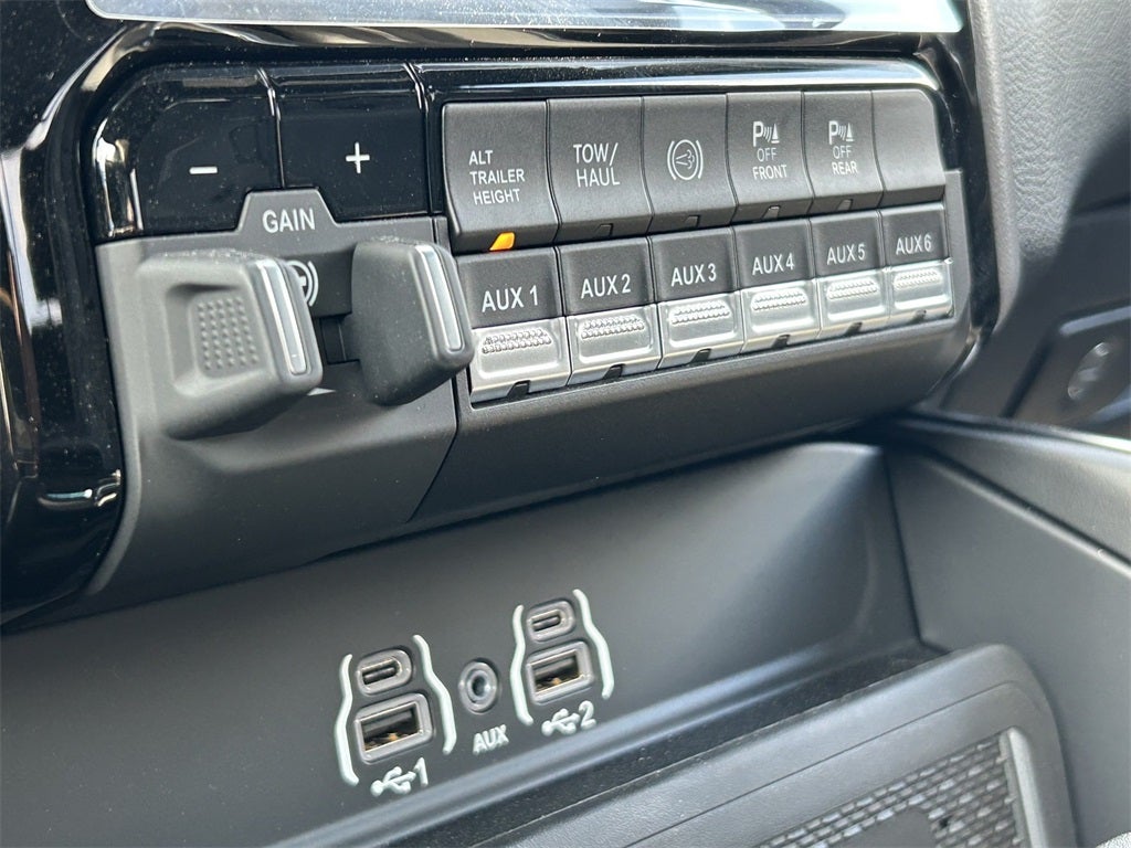 2026 RAM Ram 3500 RAM 3500 LARAMIE CREW CAB 4X4 8' BOX